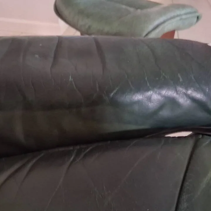 Cracked, dry leather